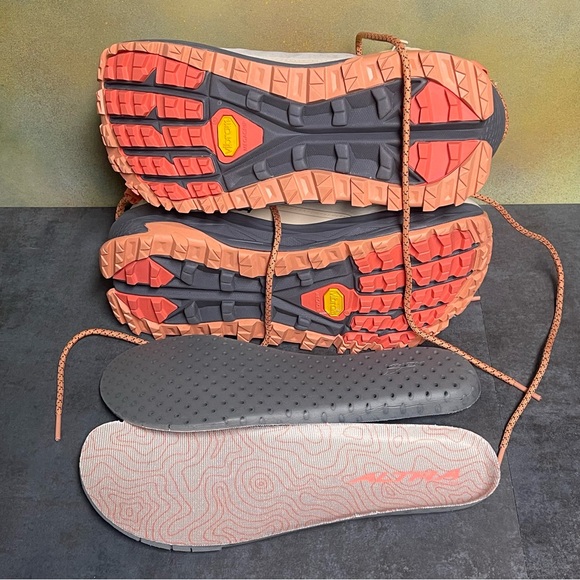 Altra Olympus 5 GTX Women’s Hiking Boots Size 9.5 - Picture 4 of 16